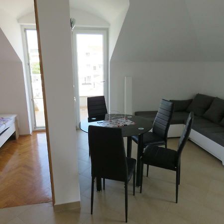 Apartment Star Novalja Bagian luar foto