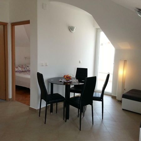 Apartment Star Novalja Bagian luar foto