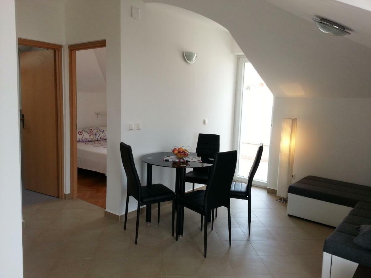 Apartment Star Novalja Bagian luar foto
